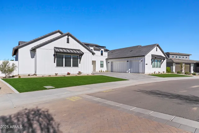 a view of front a house with a street