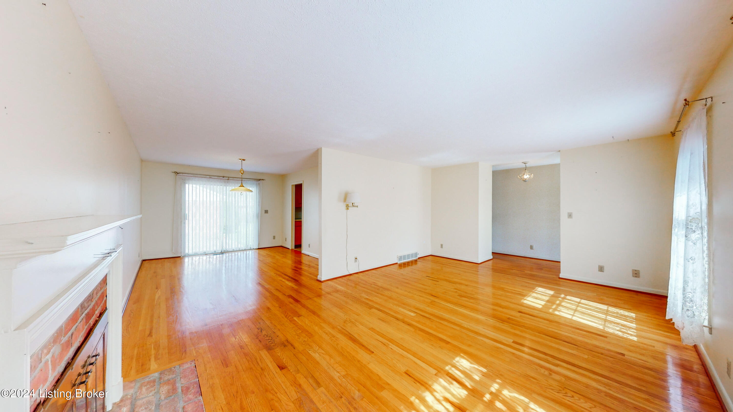 6609 Watch Hill Road Louisville, KY 40228 - Photo 8 of 63 6609-Watch-Hill-Rd_009