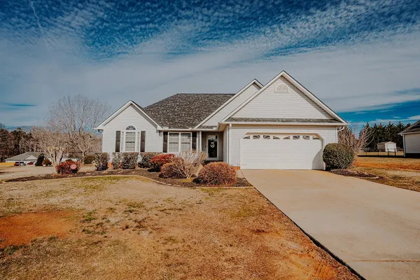 $295,000 | 386 Grassy Pond Road, Gaffney, SC 29341