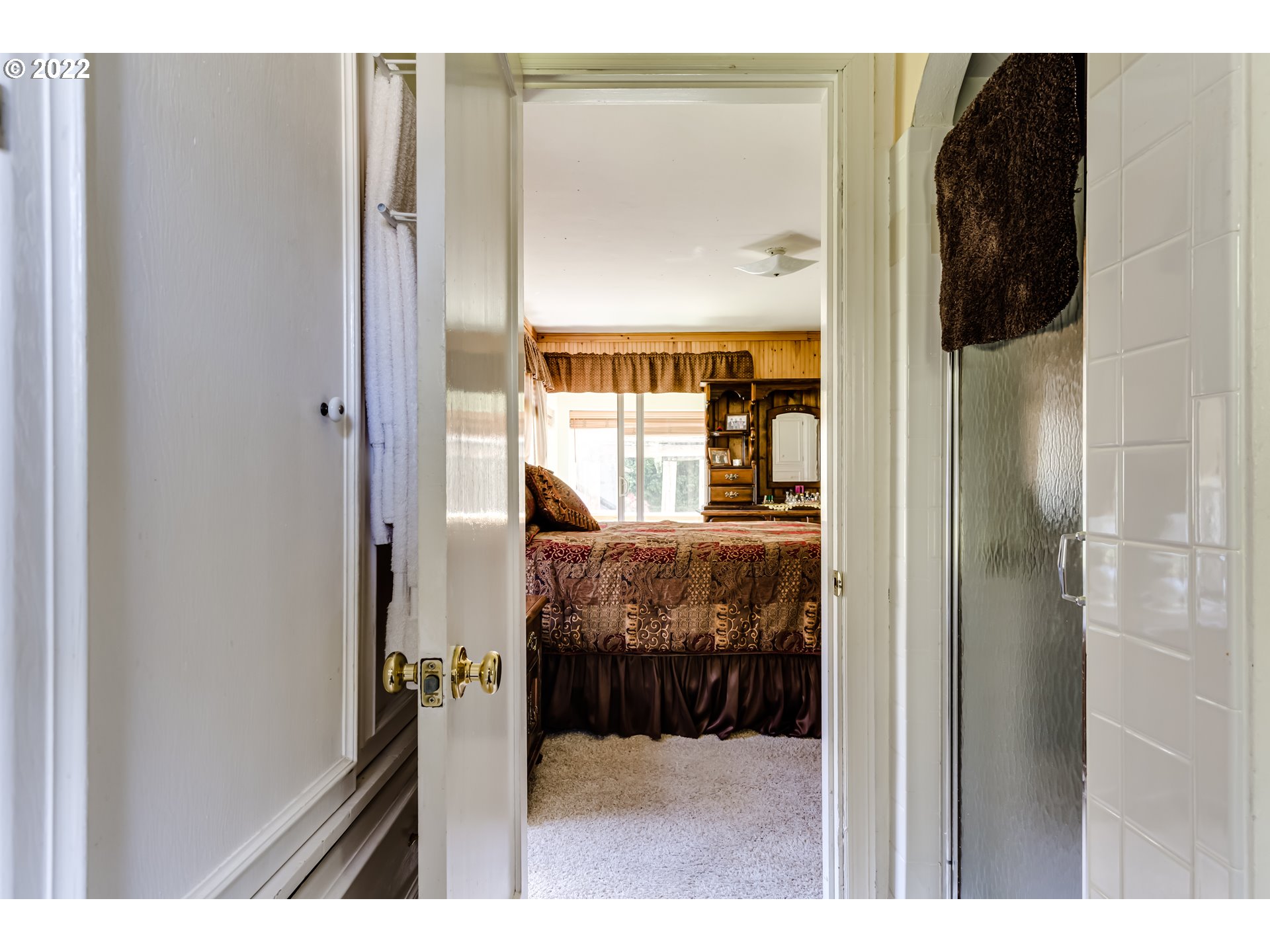 369 Knoop Lane Eugene, OR 97404 - Photo 24 of 32 a view of living room