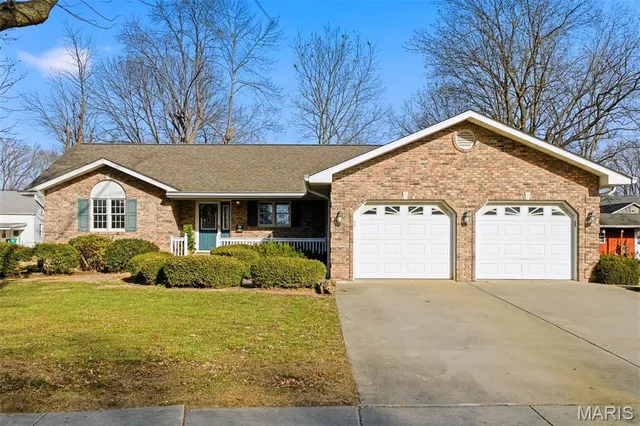 $335,000 | 265 North 1st Street, Breese, IL 62230