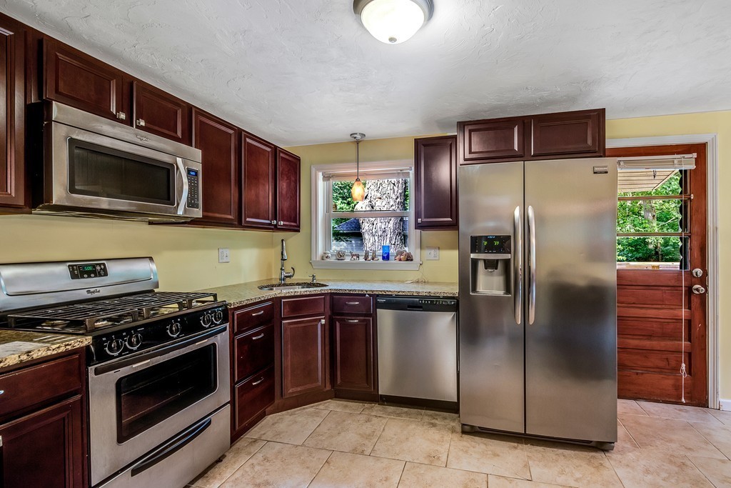 32 Amelian Road Randolph, MA 02368 - Photo 3 of 20 Gallery Image 3