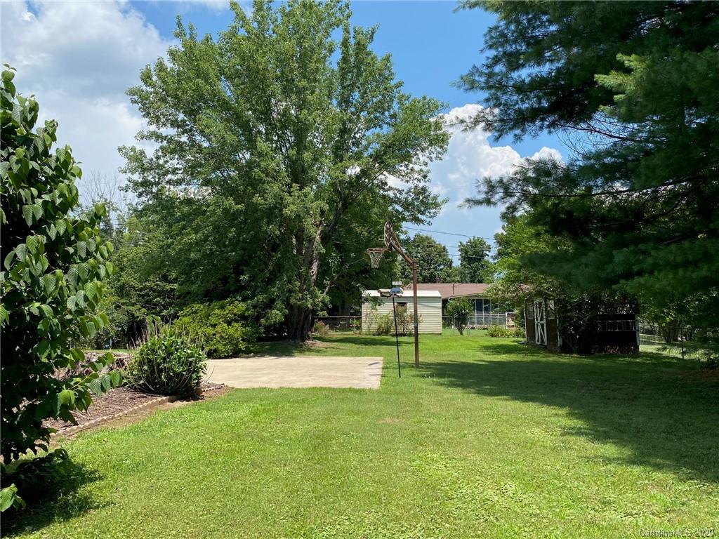 1245 Ashworth Road Marion, NC 28752 - Photo 21 of 24 Gallery Image 21
