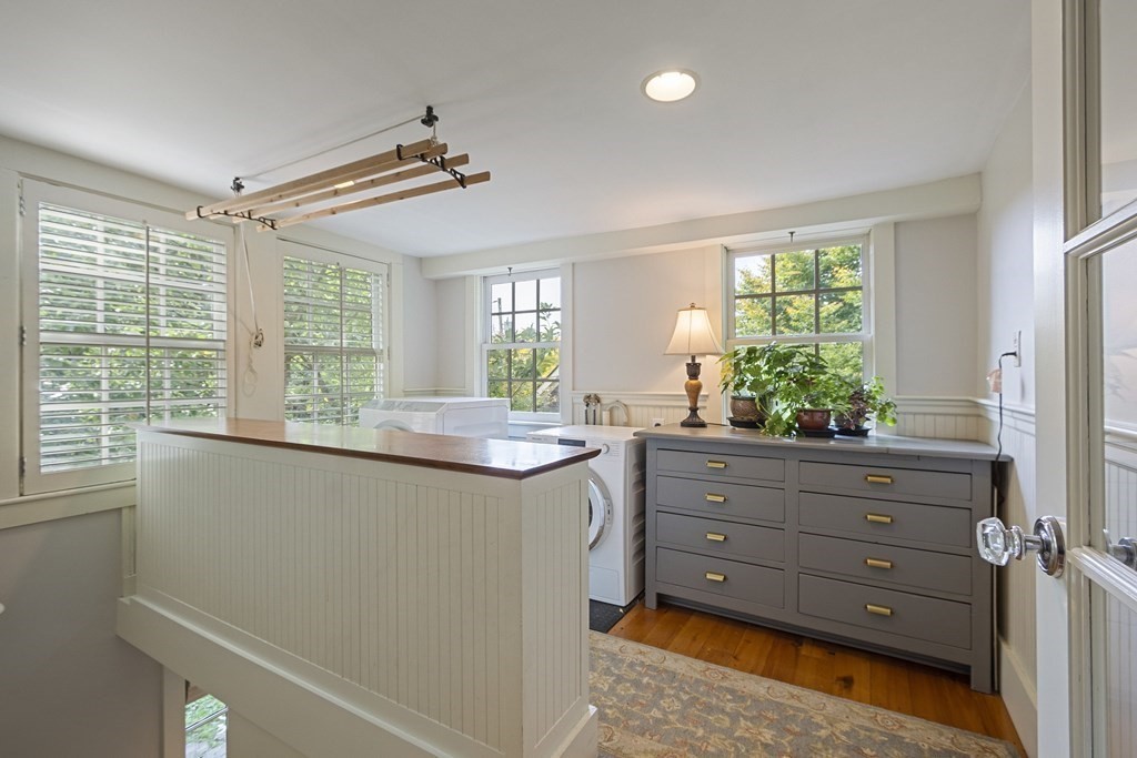 49 Parker Street Lexington, MA 02421 - Photo 32 of 42 a room with windows and sink