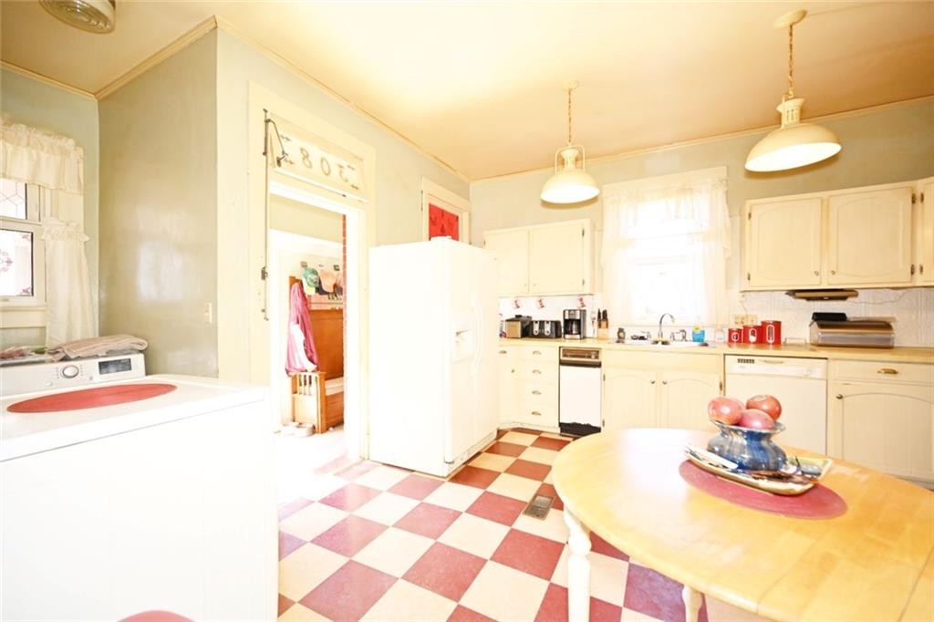 308 R Street Atchison, KS 66002 - Photo 14 of 47