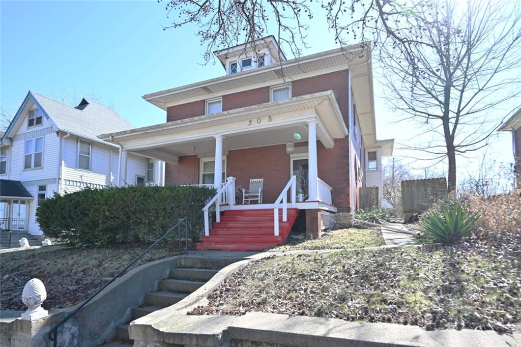 308 R Street Atchison, KS 66002 - Photo 2 of 47