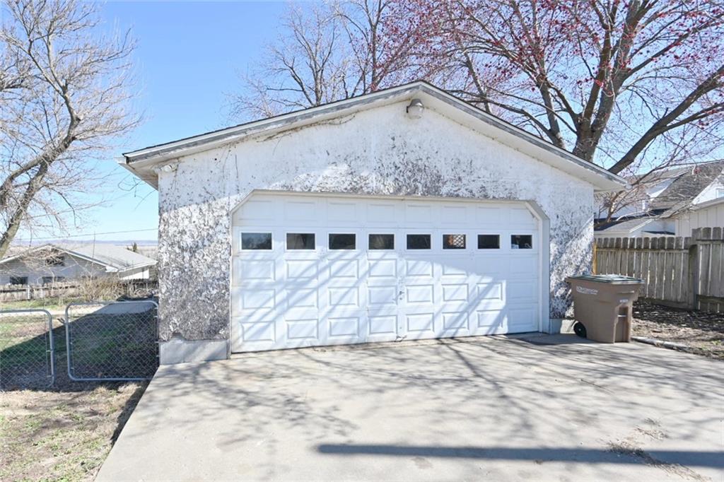 308 R Street Atchison, KS 66002 - Photo 44 of 47