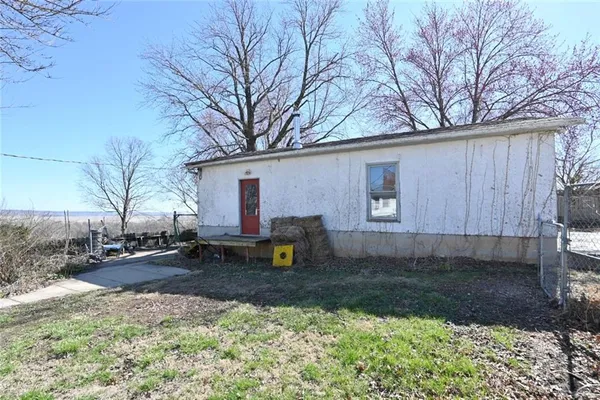 $260,000 | 308 R Street, Atchison, KS 66002