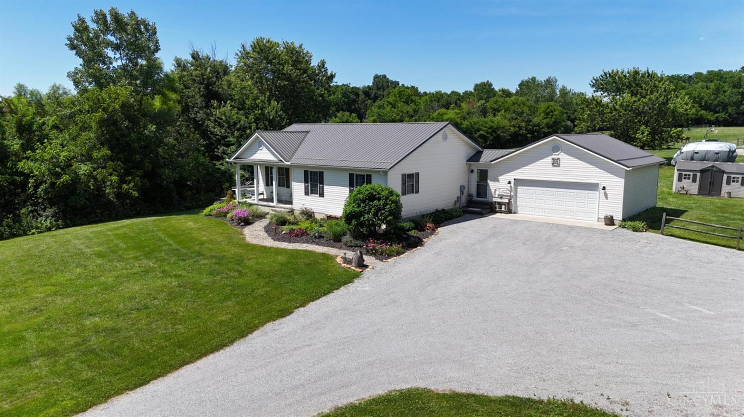 8024 Hightop Road Hillsboro, OH 45133 - Photo 7 of 97