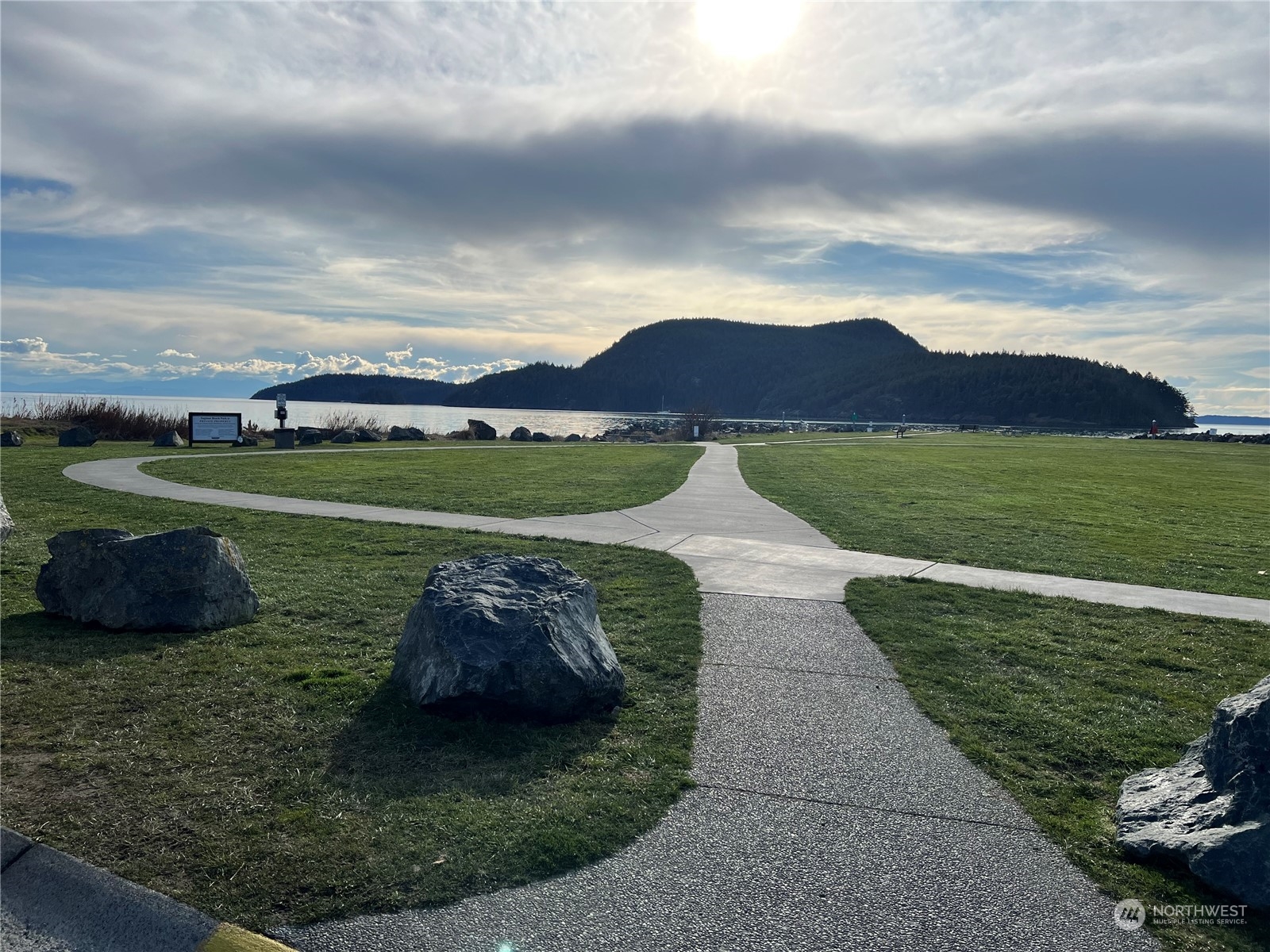 4701 Devonshire Drive Anacortes, WA 98221 - Photo 20 of 24