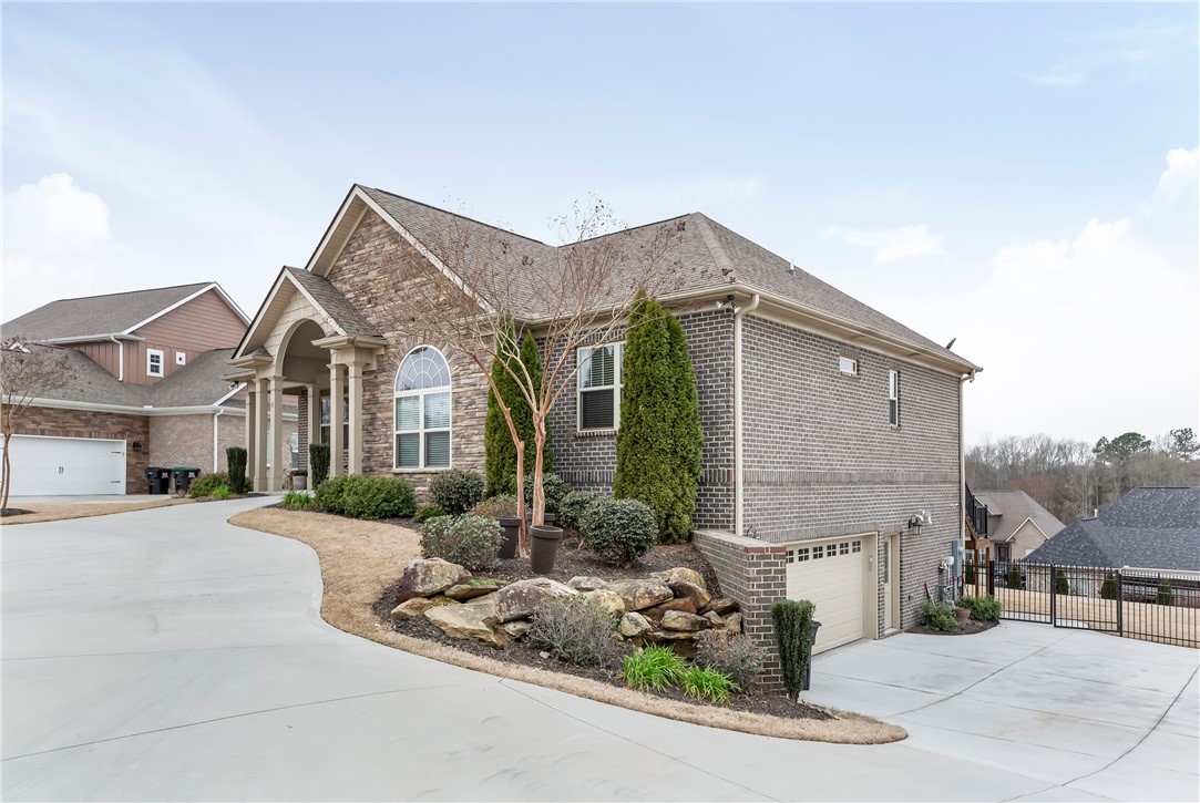 11 Chianti Lane Anderson, SC 29621 - Photo 3 of 39 Gallery Image 3