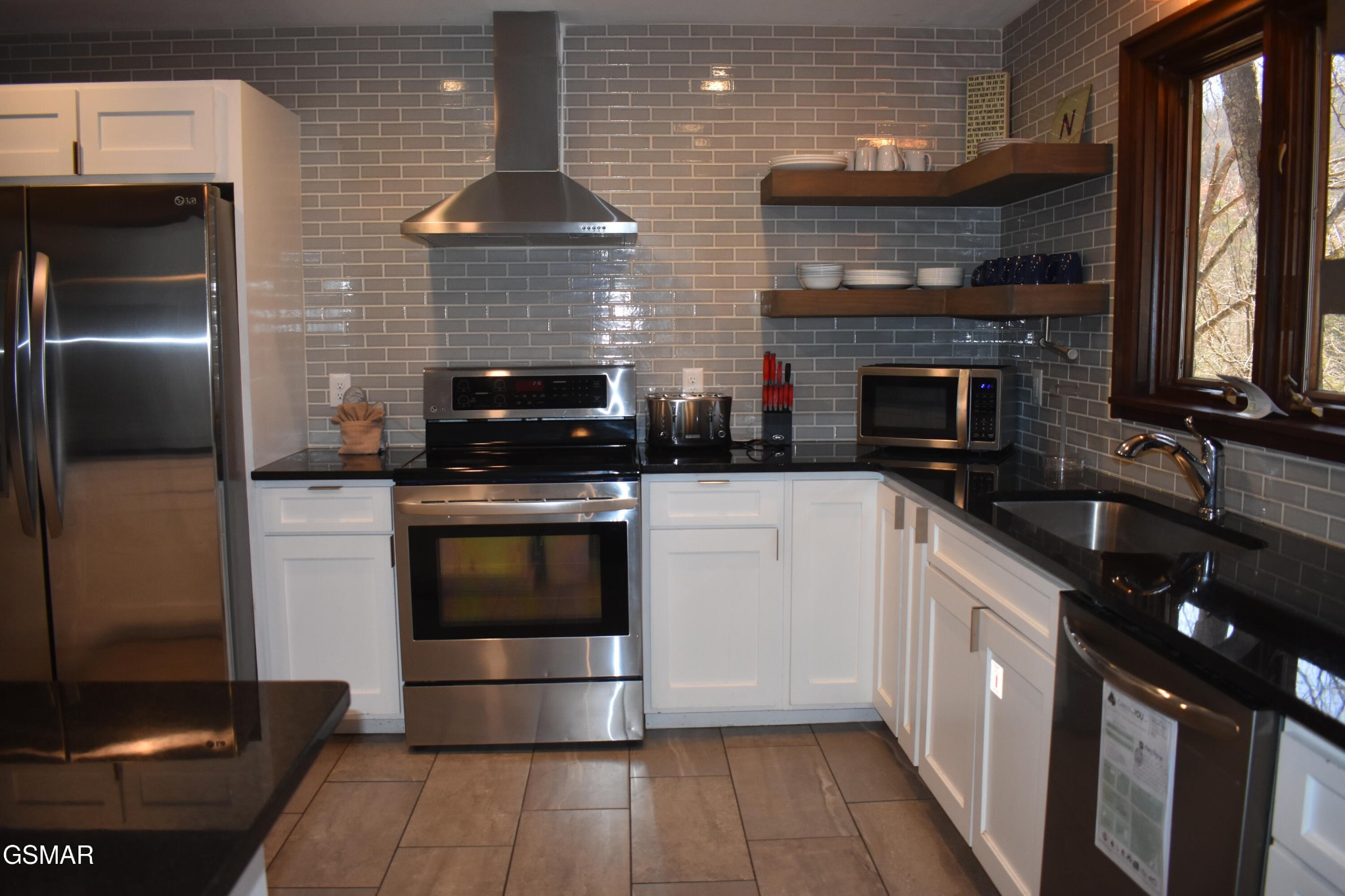 1014 North Ridge Place Sevierville, TN 37876 - Photo 10 of 40 Gallery Image 10