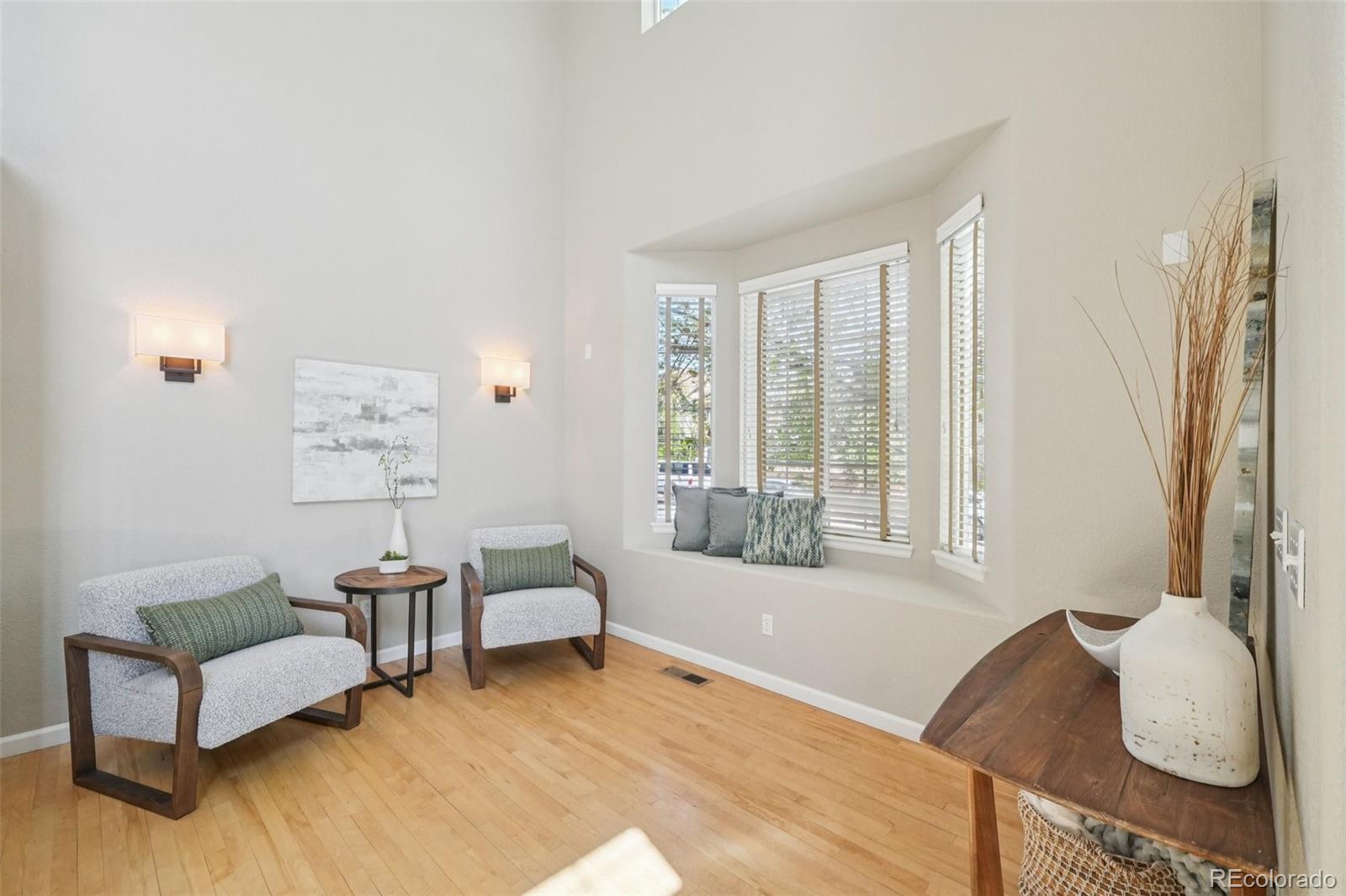 10705 Cliffrose Way Highlands Ranch, CO 80130 - Photo 8 of 50