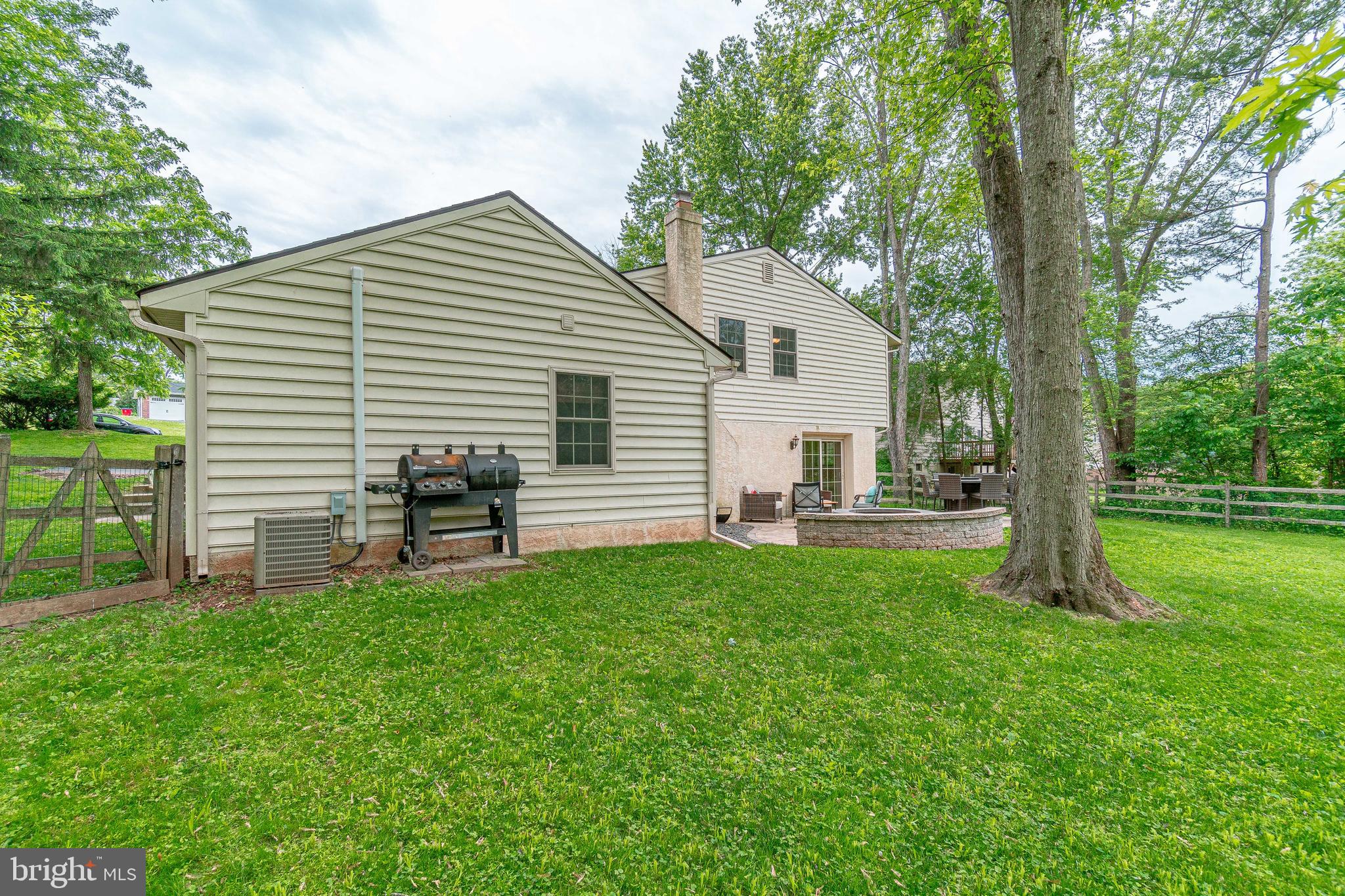 617 Linnet Road Norristown, PA 19403 - Photo 8 of 64 Gallery Image 8
