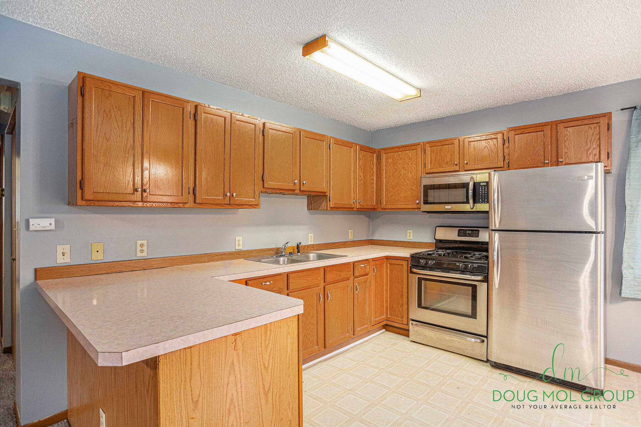 1162 Burton Road Muskegon, MI 49442 - Photo 4 of 29 8L9A6488