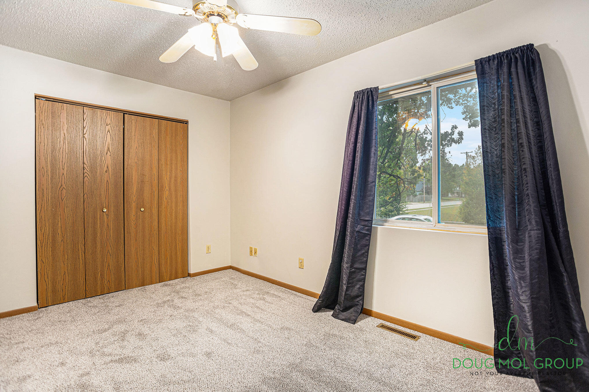 1162 Burton Road Muskegon, MI 49442 - Photo 10 of 29 8L9A6505