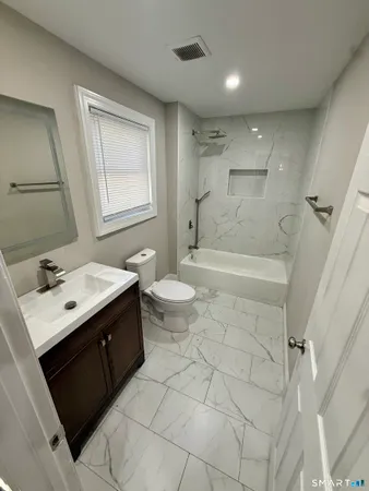 $2,200 | 414 Wood Avenue, Bridgeport, CT 06605