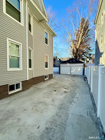 $2,200 | 414 Wood Avenue, Bridgeport, CT 06605