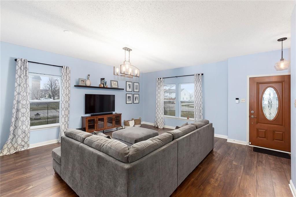 8370 South Rising Sun Drive Pendleton, IN 46064 - Photo 4 of 28
