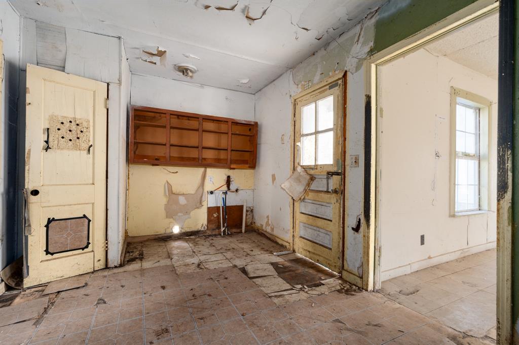 218 North Preston Street Whitney, TX 76692 - Photo 13 of 23 a view of a storage & utility room
