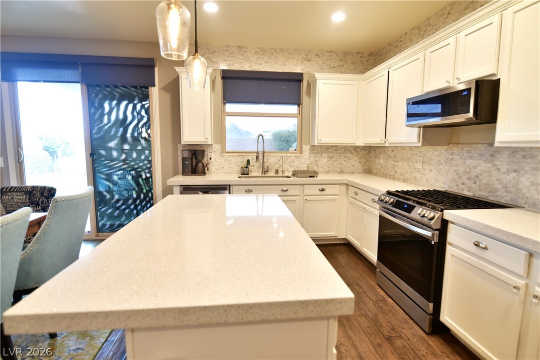 1120 Strada Cristallo Henderson, NV 89011 - Photo 27 of 52