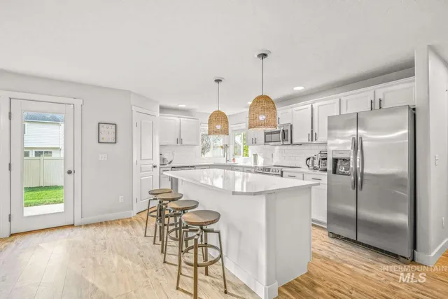 $585,000 | 1591 Vinifera Avenue North, Kuna, ID 83634