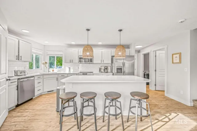 $585,000 | 1591 Vinifera Avenue North, Kuna, ID 83634