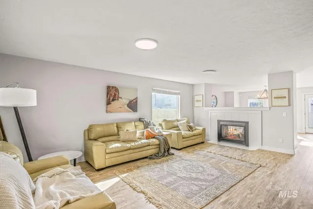 $585,000 | 1591 Vinifera Avenue North, Kuna, ID 83634