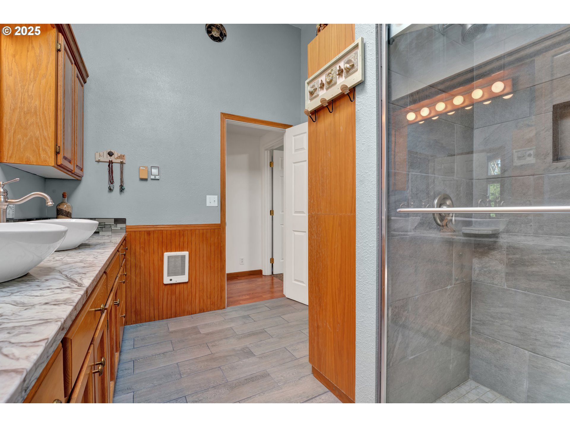 85131 Cloverdale Road Creswell, OR 97426 - Photo 11 of 41