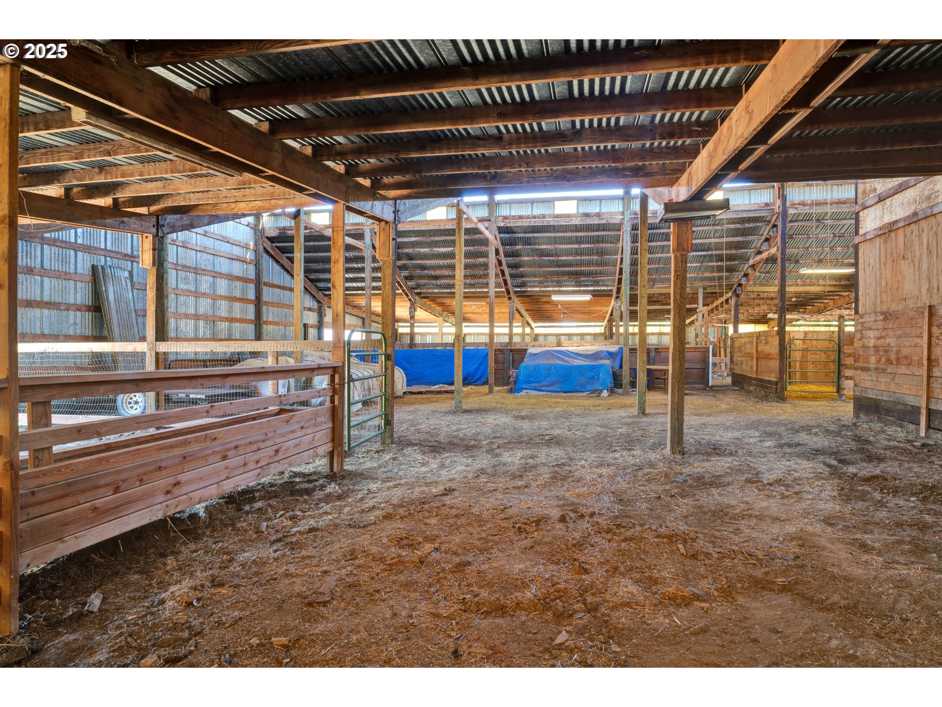 85131 Cloverdale Road Creswell, OR 97426 - Photo 30 of 41