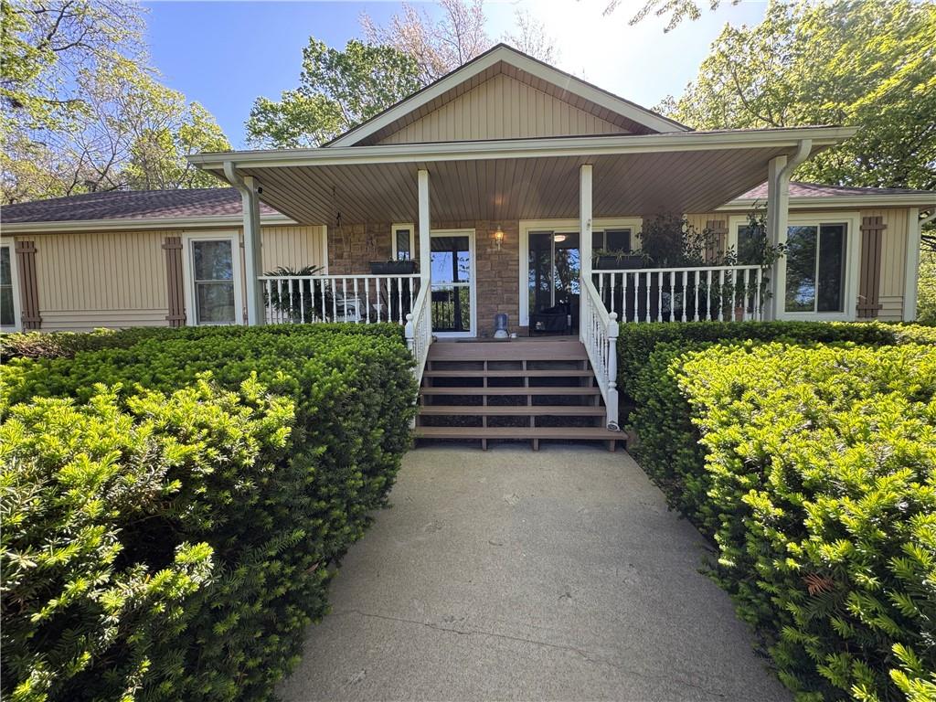 715 Dickinson Road Independence, MO 64050 - Photo 2 of 3