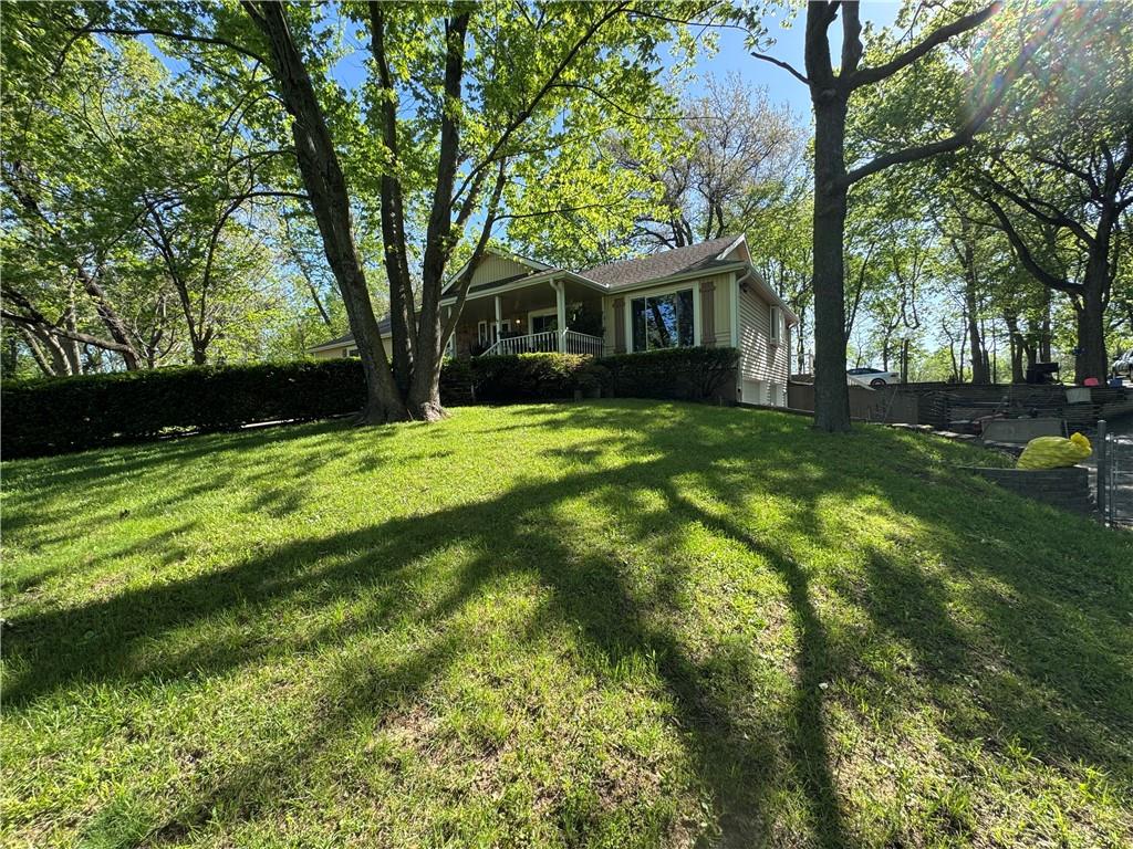 715 Dickinson Road Independence, MO 64050 - Photo 3 of 3