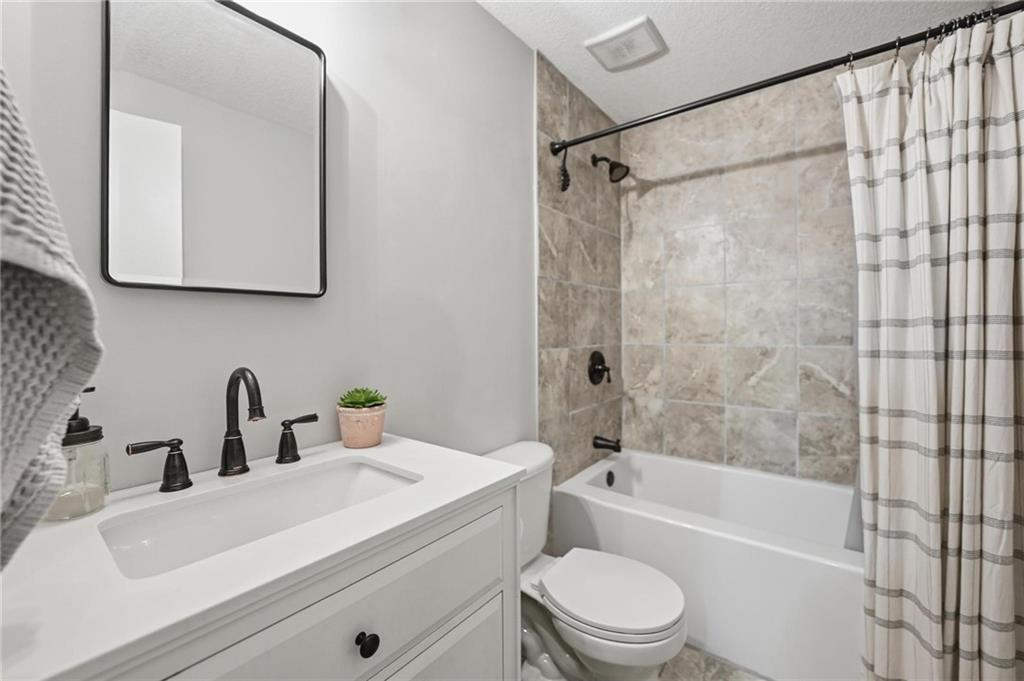 715 Dickinson Road Independence, MO 64050 - Photo 44 of 73