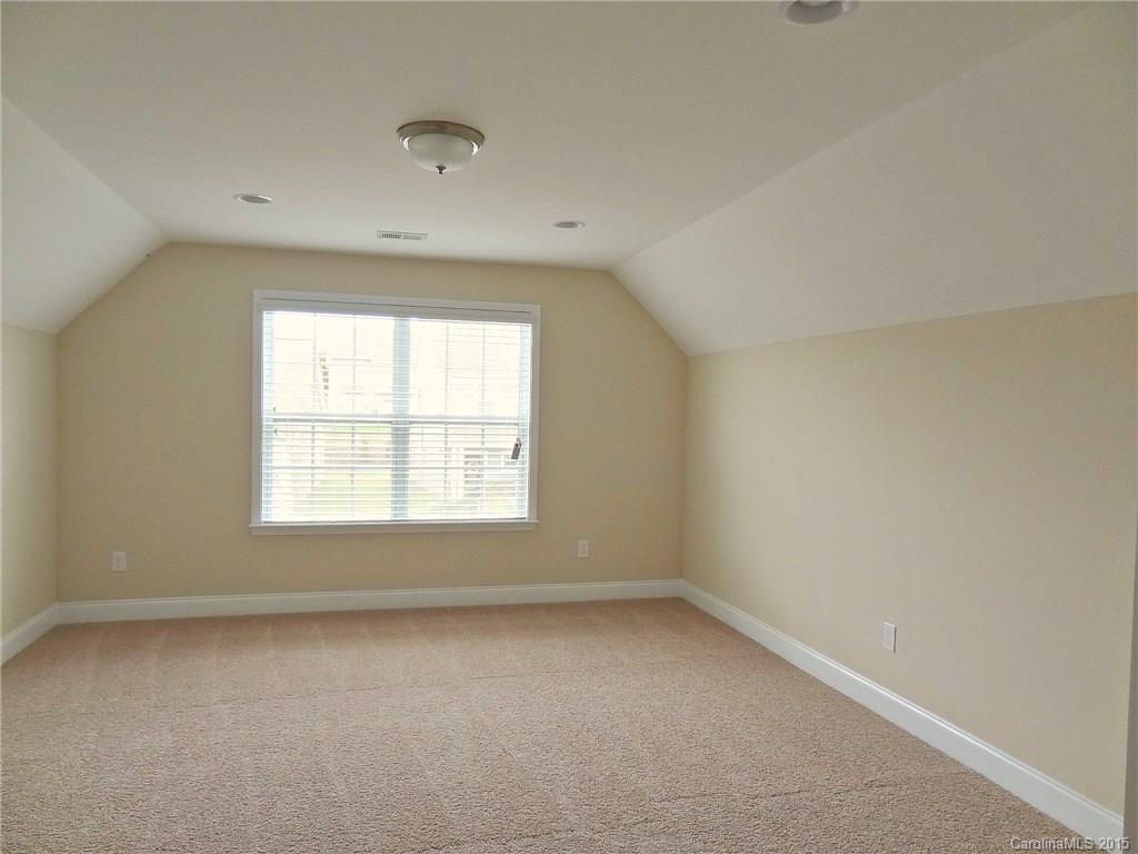 9127 Inverness Bay Road Charlotte, NC 28278 - Photo 17 of 24 Gallery Image 17