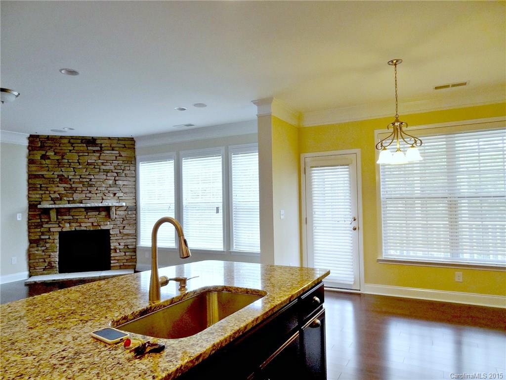 9127 Inverness Bay Road Charlotte, NC 28278 - Photo 9 of 24 Gallery Image 9