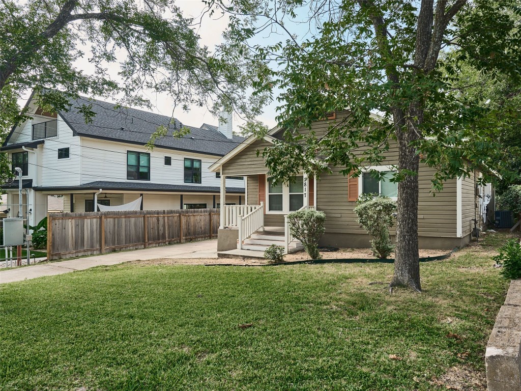 2817 East 22nd Street Austin, TX 78722 - Photo 5 of 12 a backyard of a house with seating space