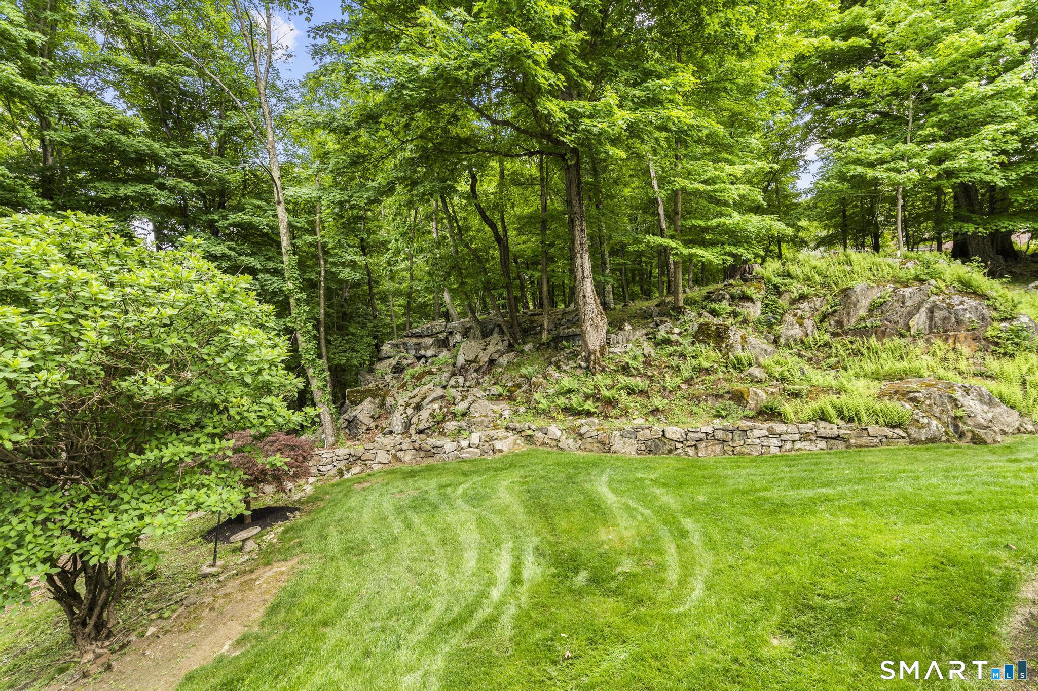 12 Logans Way Danbury, CT 06811 - Photo 33 of 40 a view of yard with green space