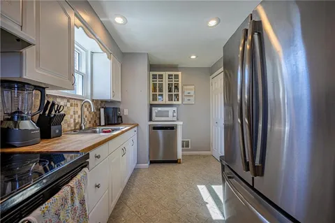 $290,000 | 1262 Bingay Drive, Pittsburgh, PA 15237