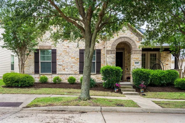 $549,900 | 8201 Chief Spotted Tail Drive, McKinney, TX 75070