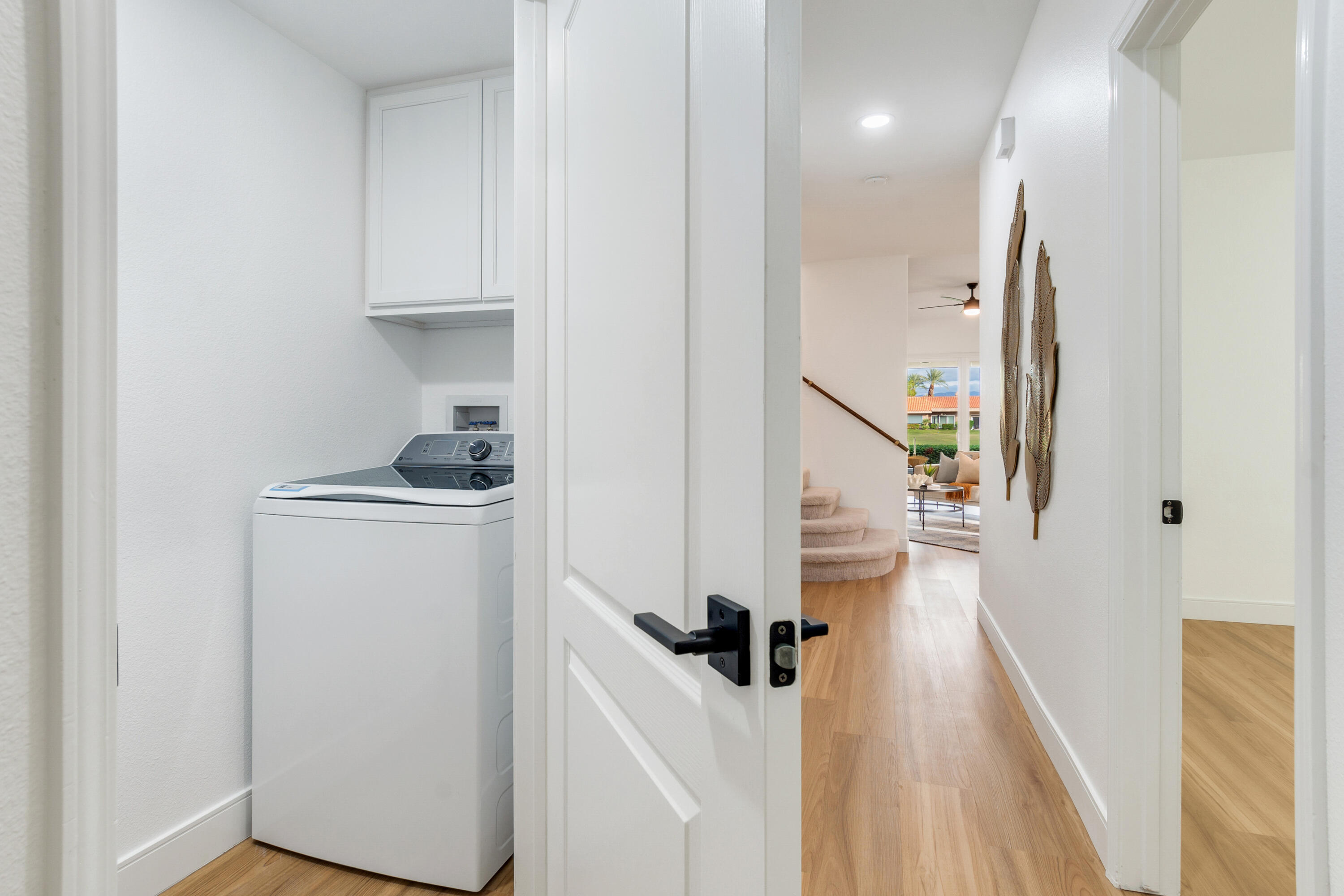 30 Hilton Head Drive Rancho Mirage, CA 92270 - Photo 22 of 33 a view of hallway with wooden floor