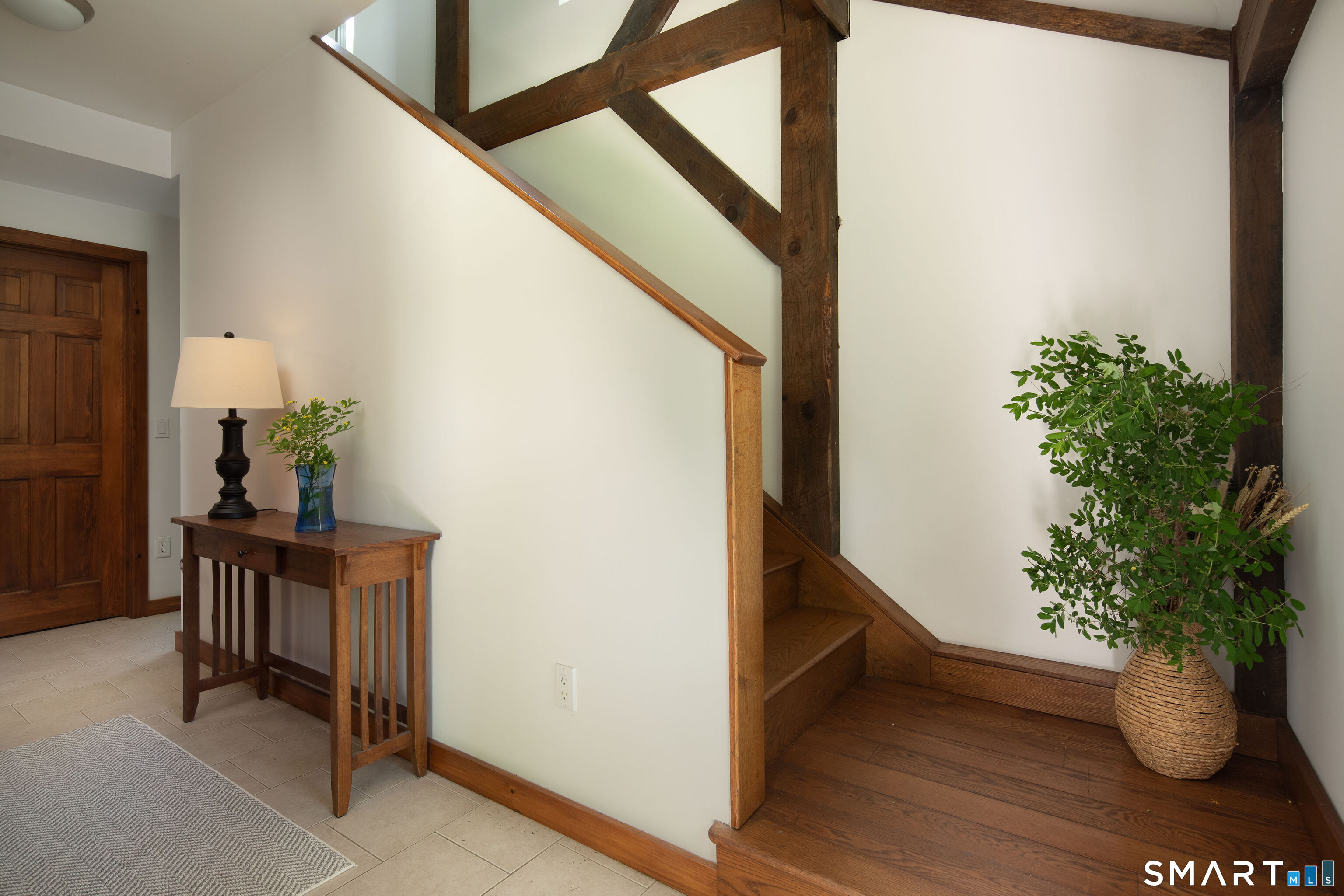 178 Carter Road Kent, CT 06754 - Photo 16 of 40 Staircase to Lower Level and Entry