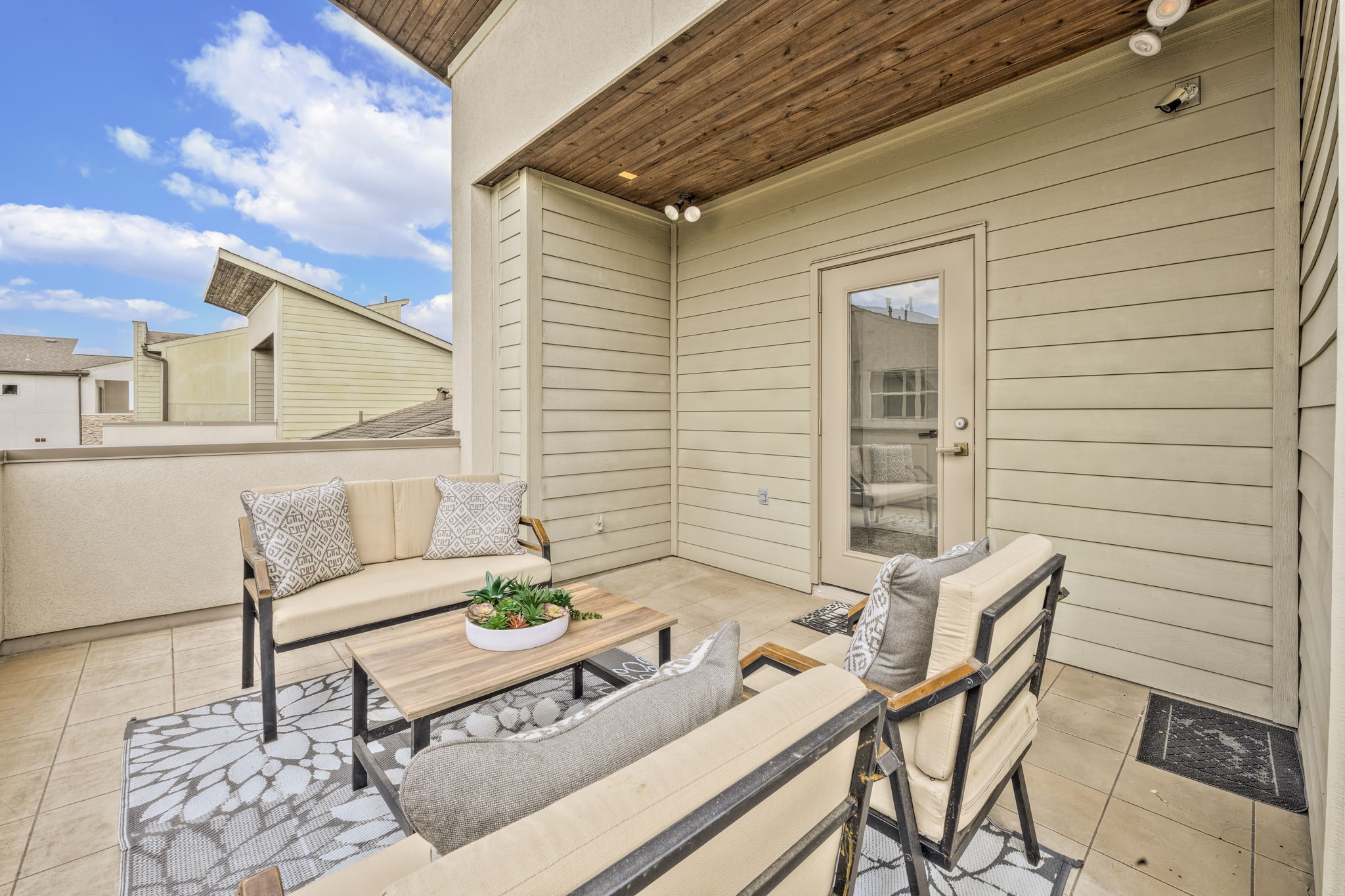 4408 Eli Street, Unit C Houston, TX 77007 - Photo 32 of 48 a outdoor space with patio furniture