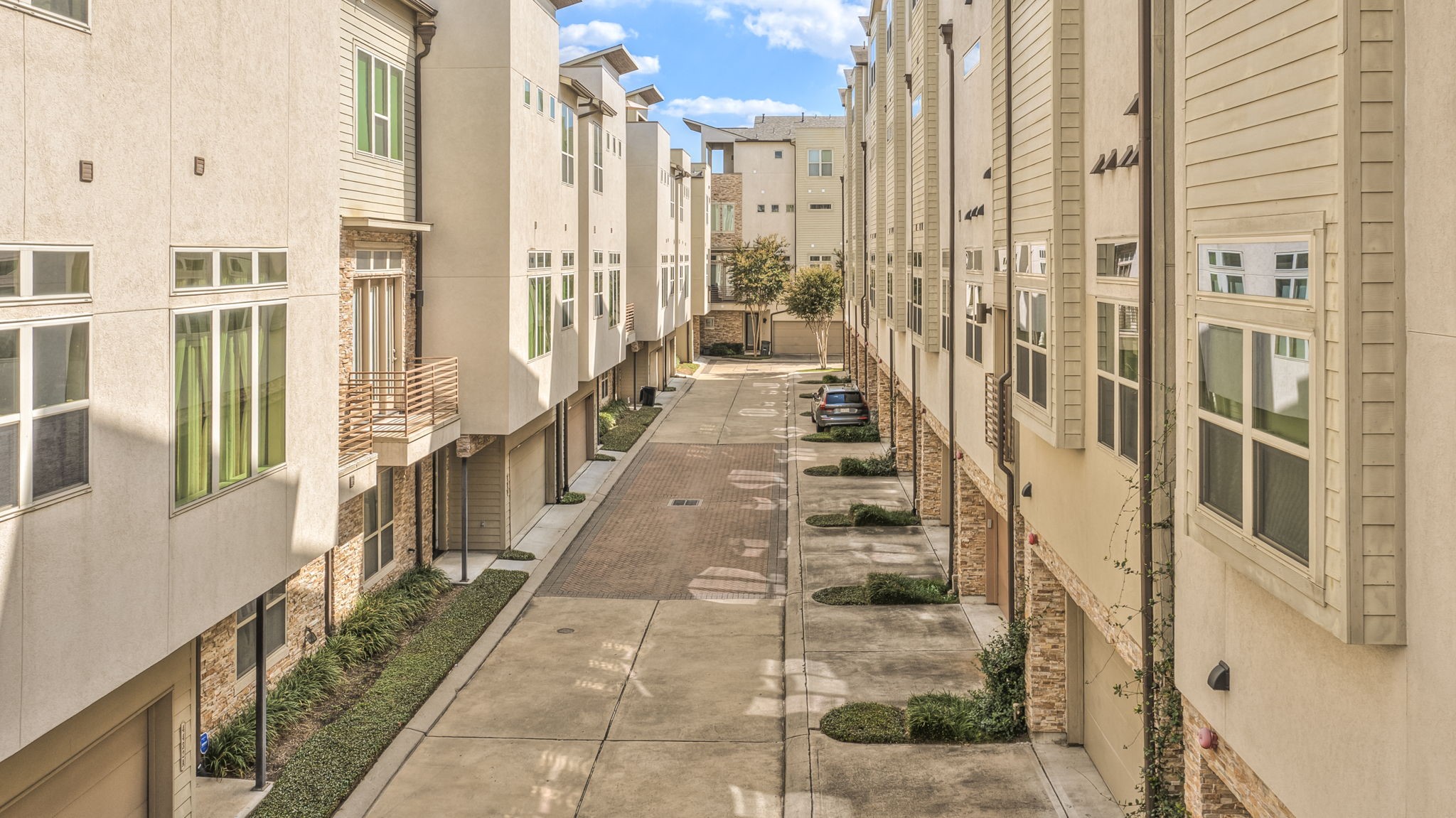 4408 Eli Street, Unit C Houston, TX 77007 - Photo 35 of 48 a view of a balcony with wooden floor