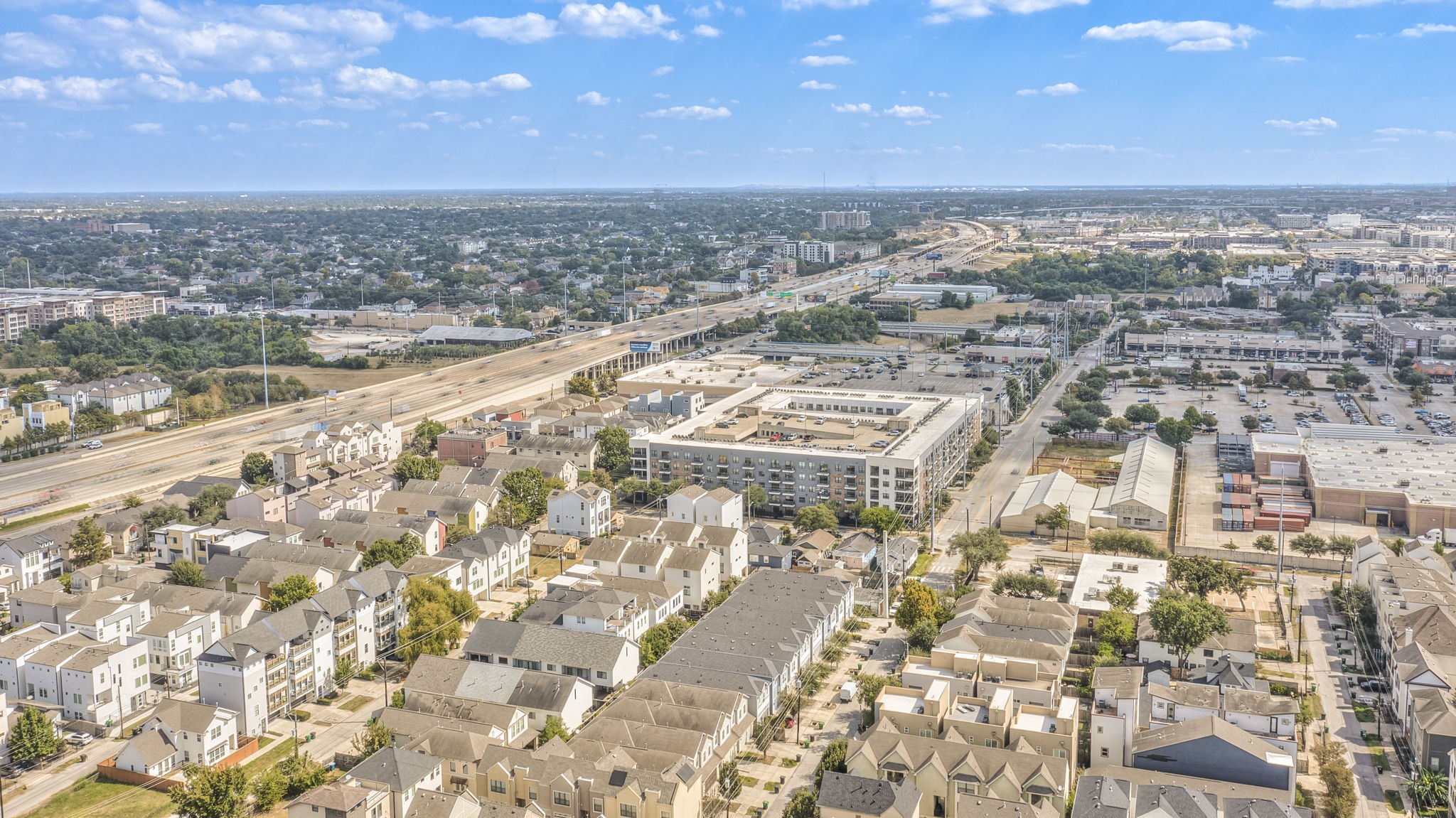 4408 Eli Street, Unit C Houston, TX 77007 - Photo 37 of 48 view of city and ocean