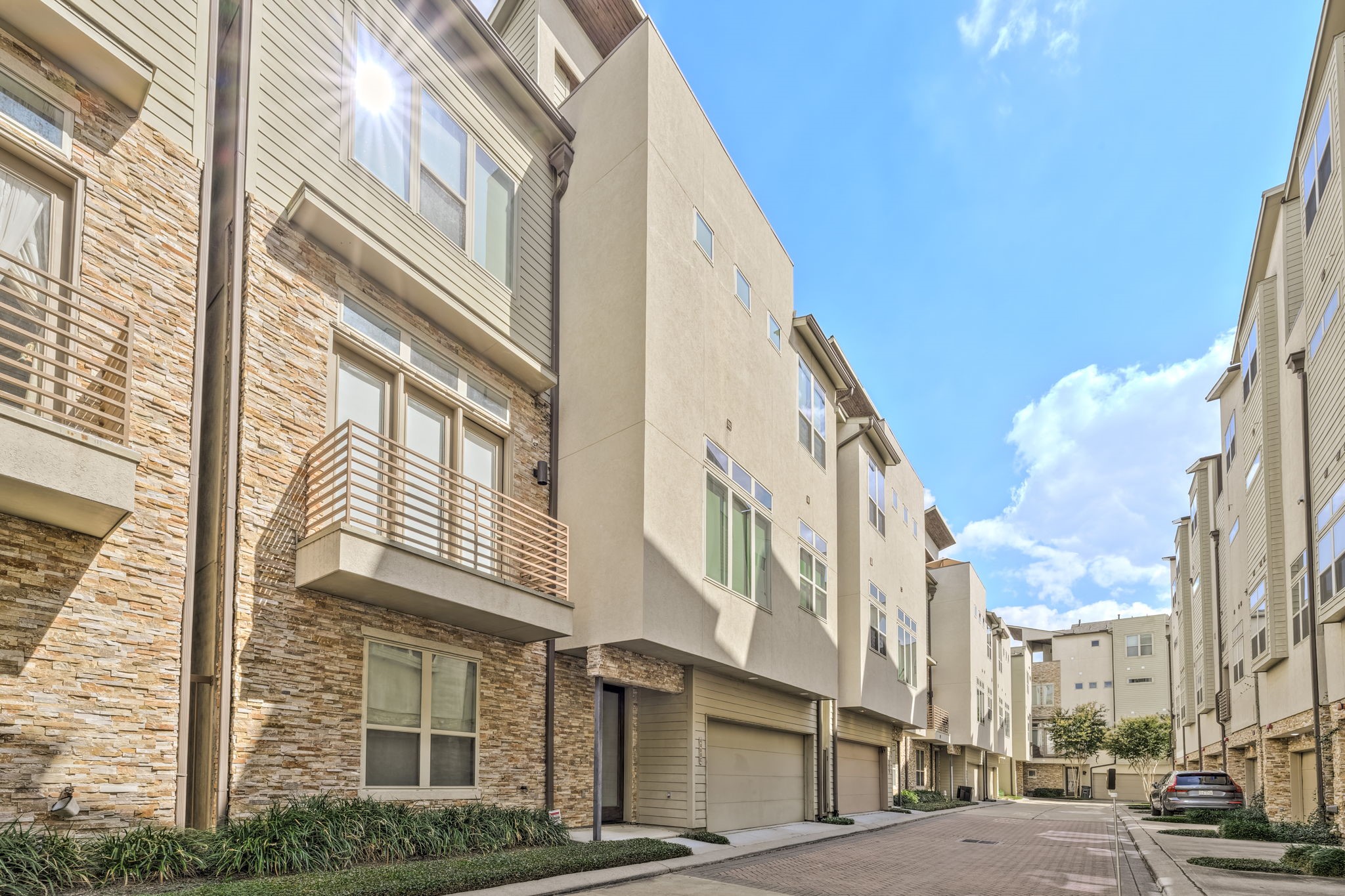 4408 Eli Street, Unit C Houston, TX 77007 - Photo 41 of 48 a view of a building