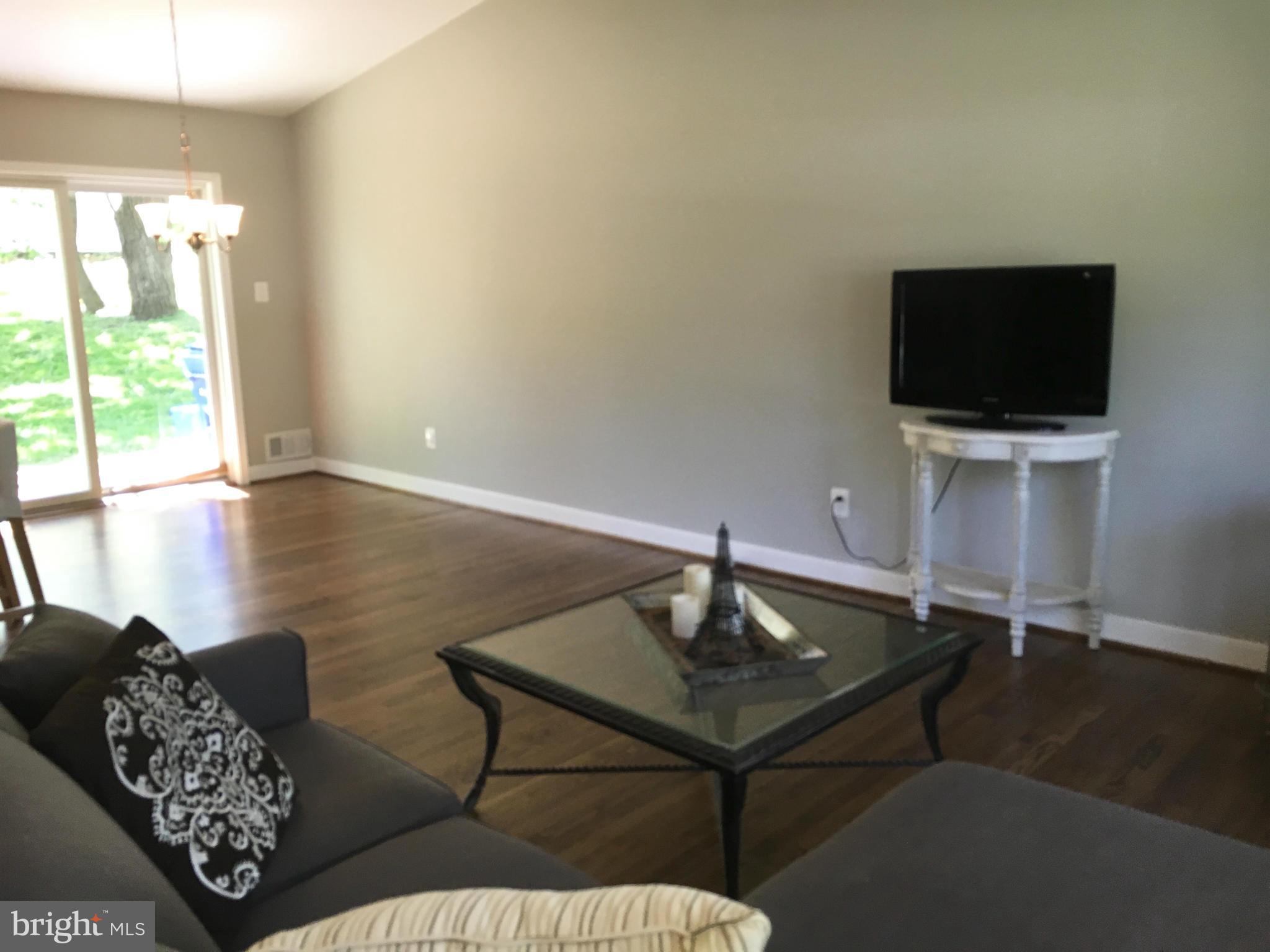 2706 Briggs Road Silver Spring, MD 20906 - Photo 4 of 24 Interior (General)