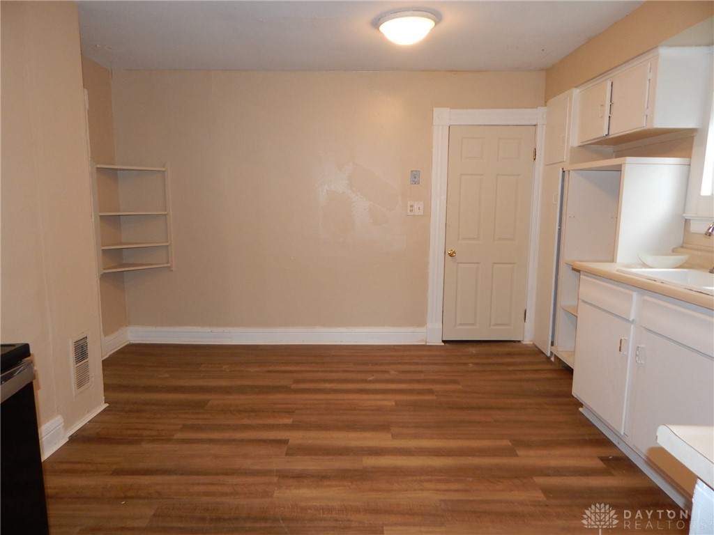 525 Dibert Avenue Springfield, OH 45506 - Photo 10 of 21