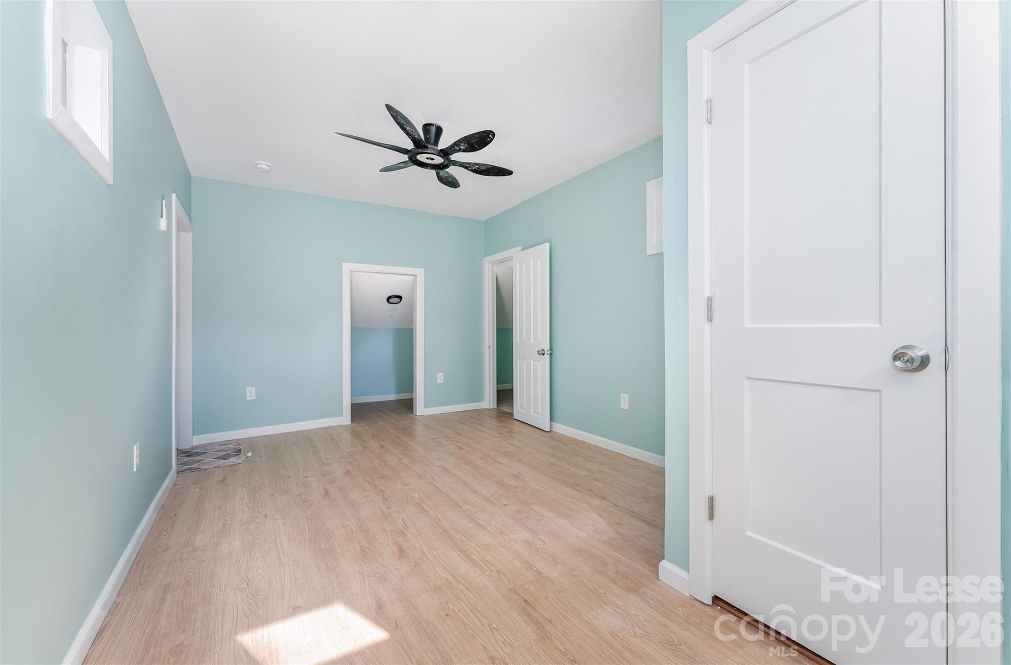1906 New Garden Road Greensboro, NC 27410 - Photo 17 of 35