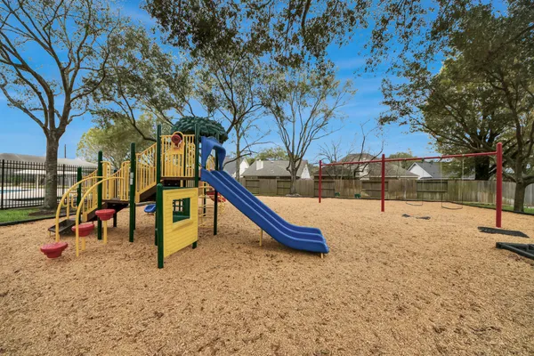 $374,900 | 1802 Diamond Brook Drive, Houston, TX 77062