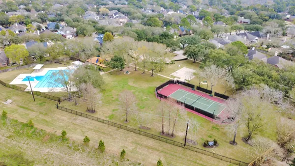 $374,900 | 1802 Diamond Brook Drive, Houston, TX 77062
